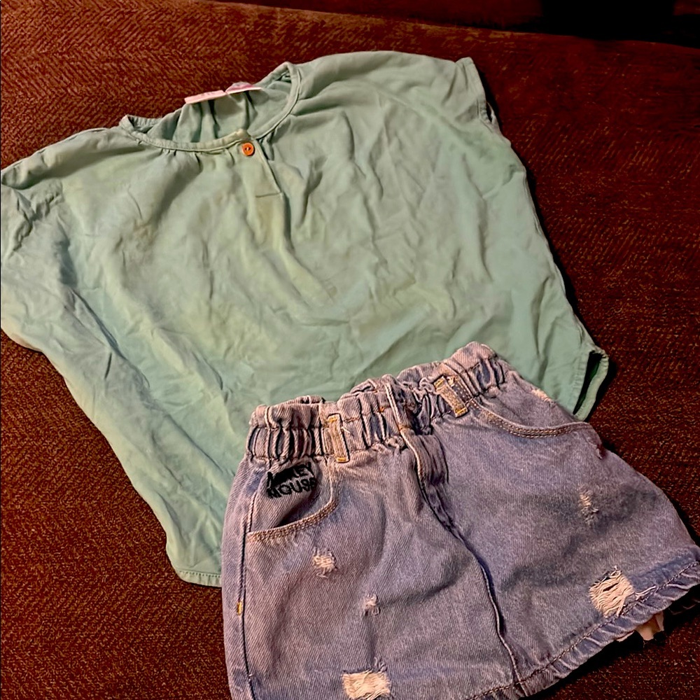 Zara set Green Top and Distressed Denim skirt sz 2-3 y